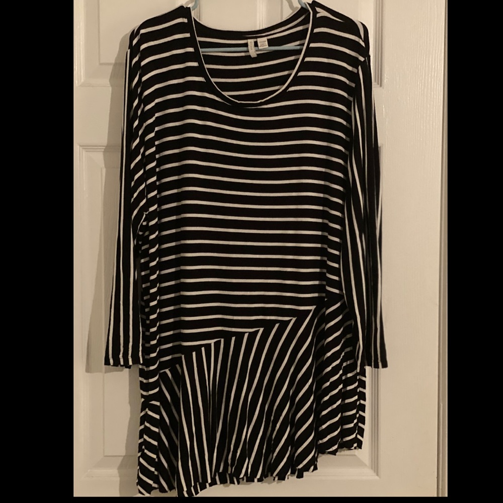 Black & White Plus Size Top
